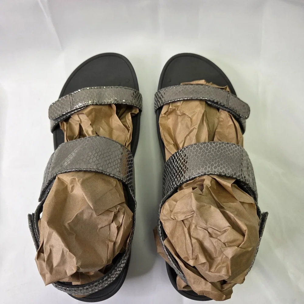 Vionic Bolinas Women's Size 9 Block Heel Strappy Sandal Silver Snake Print Comfy